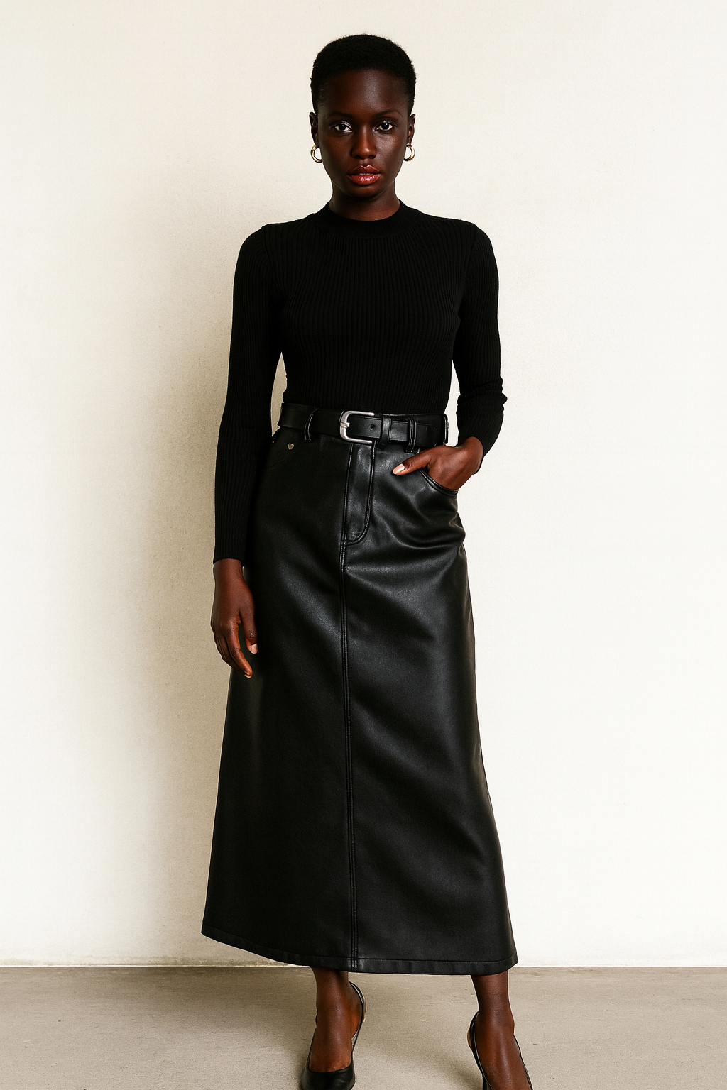 Jupe Longue en Similicuir Noir – Style Élégant & Audacieux | Collection Automne/Hiver 2025/2026