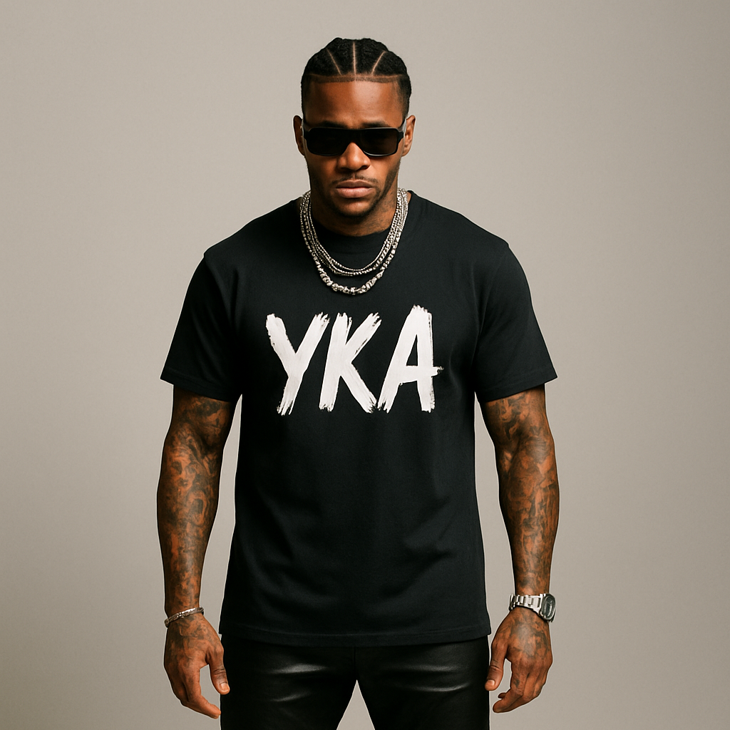 alt="ykaOversized T-Shirt with Freedom Graphic – Front View"

