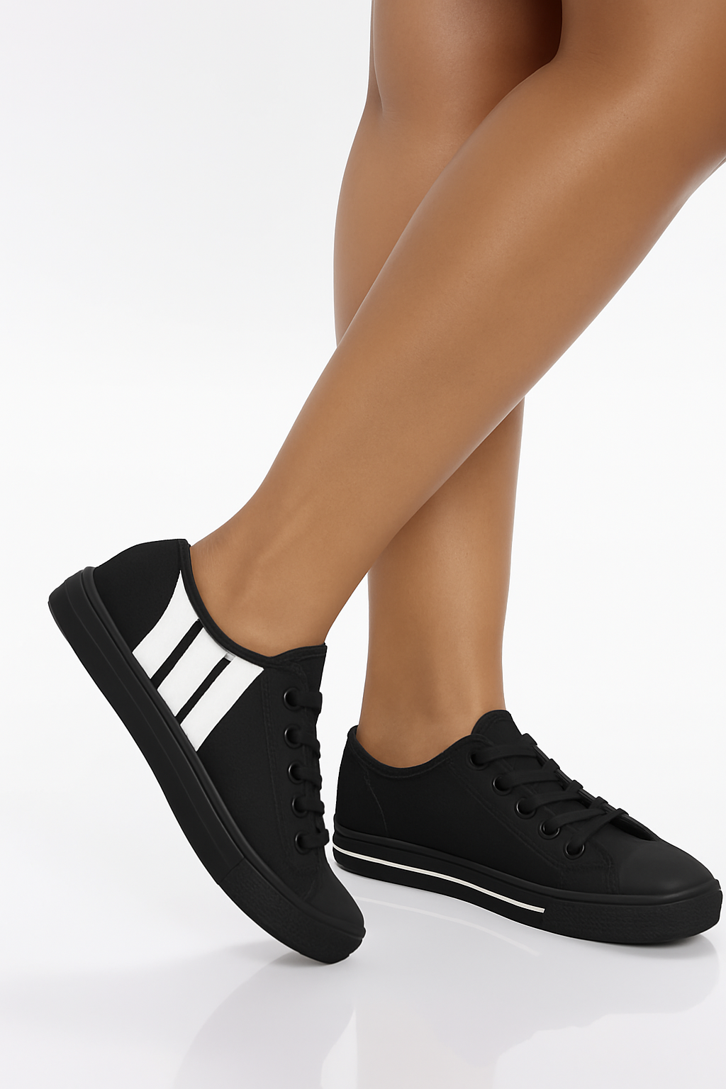 Baskets Enfant en Toile Noire – Design Sport et Confort