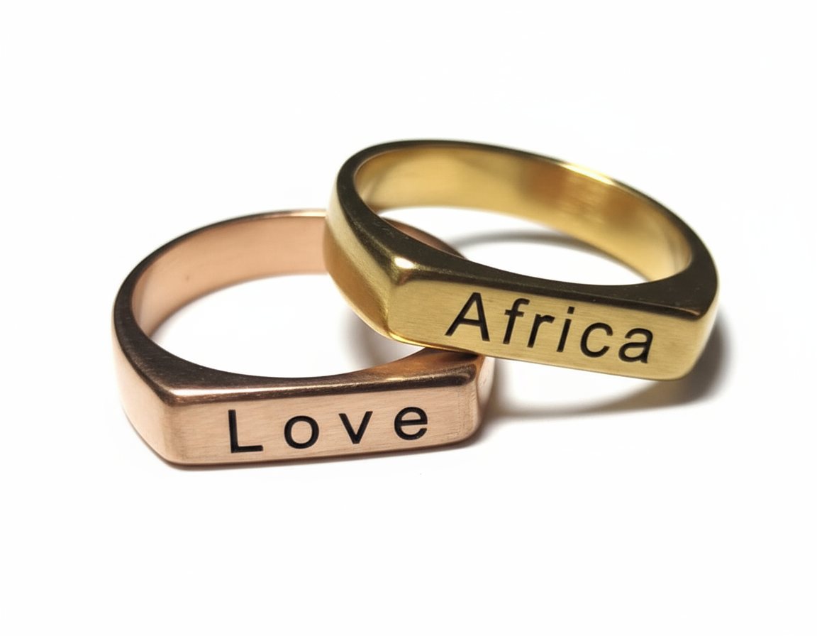 Bague femme mot gravé  – Acier Inoxydable